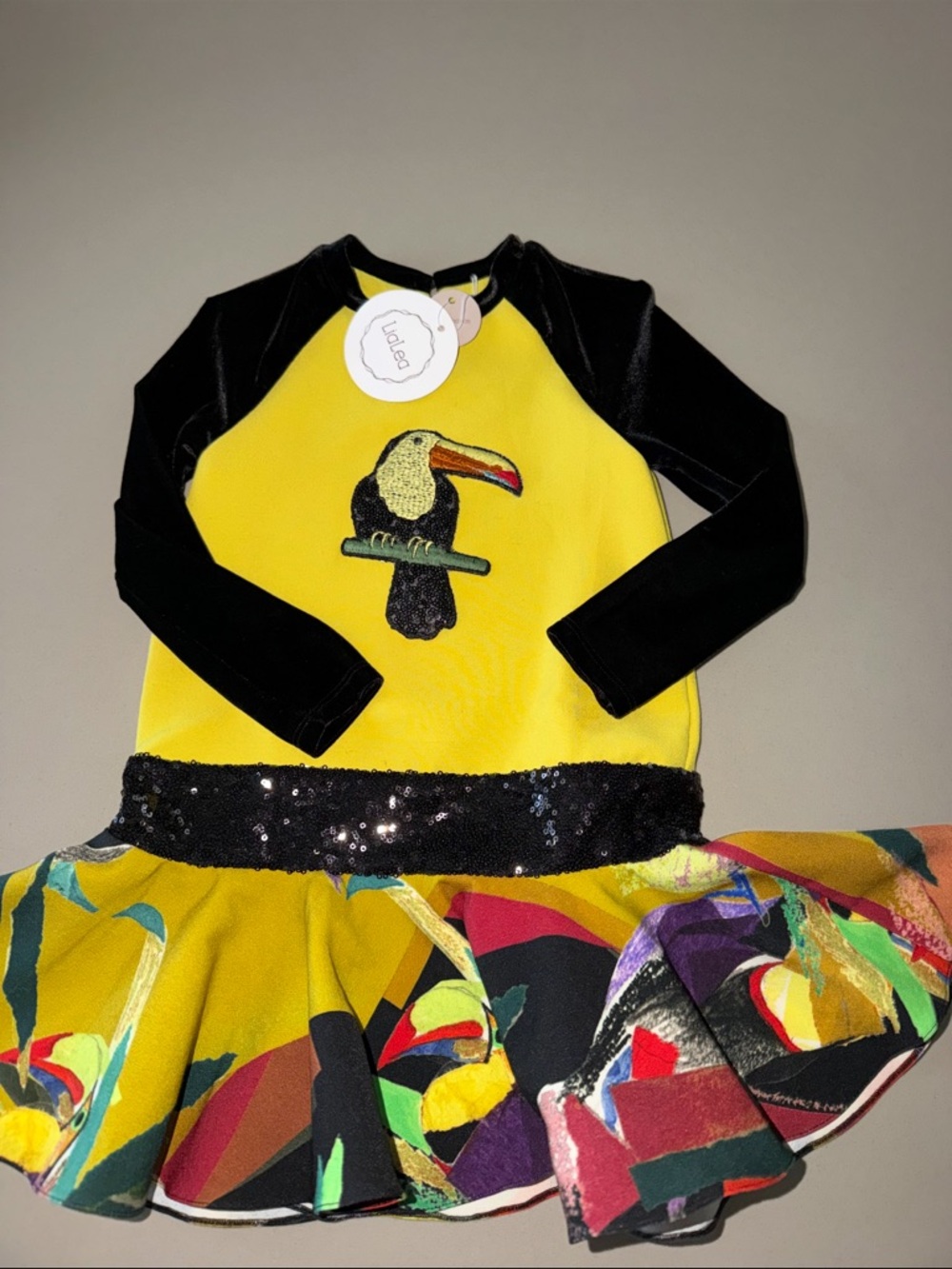 brand new size 3T beautiful little girls dress
